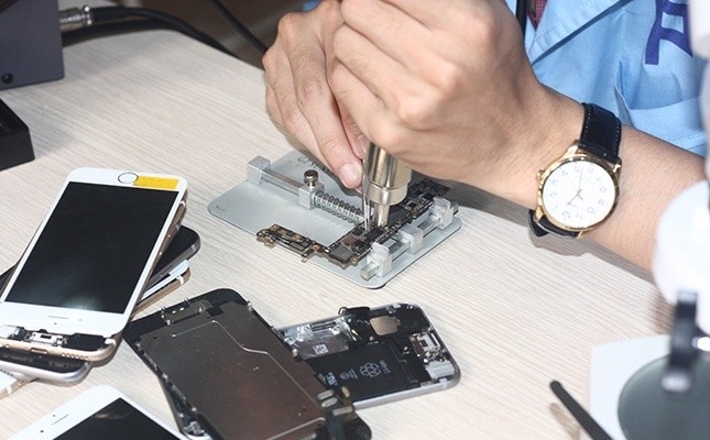 THAY MÀN HÌNH IPHONE LẤY NGAY